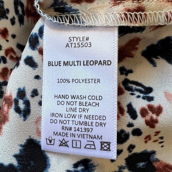 ASTR the Label Blouse Blue Multi Leopard Print Long Sleeves Size S Button Front - Picture 11 of 11